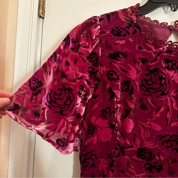 Adelyn Rae Larita Velvet Floral Open Back Mini Dress - Picture 5 of 9